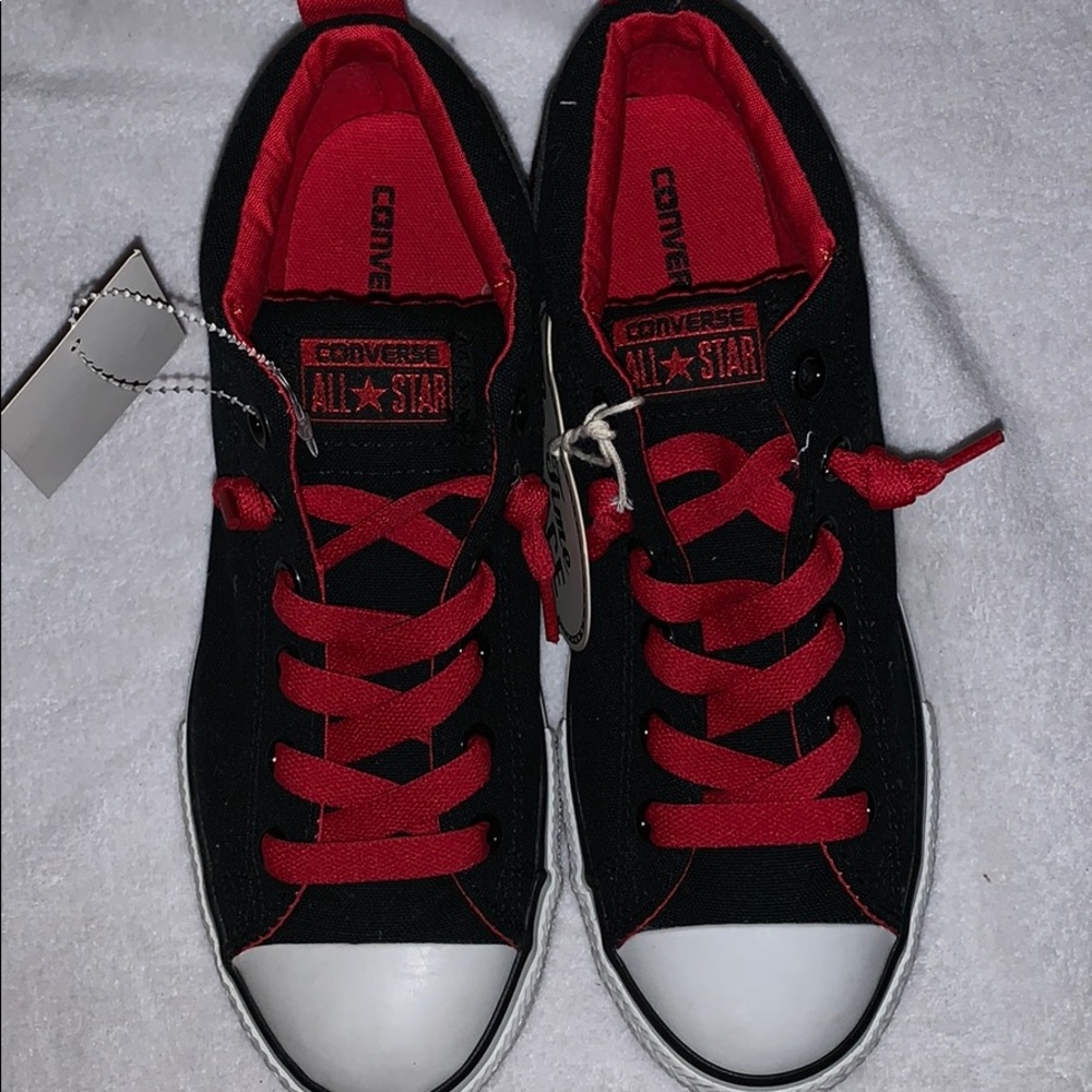 🖤❤️Black and Red Unisex Converse